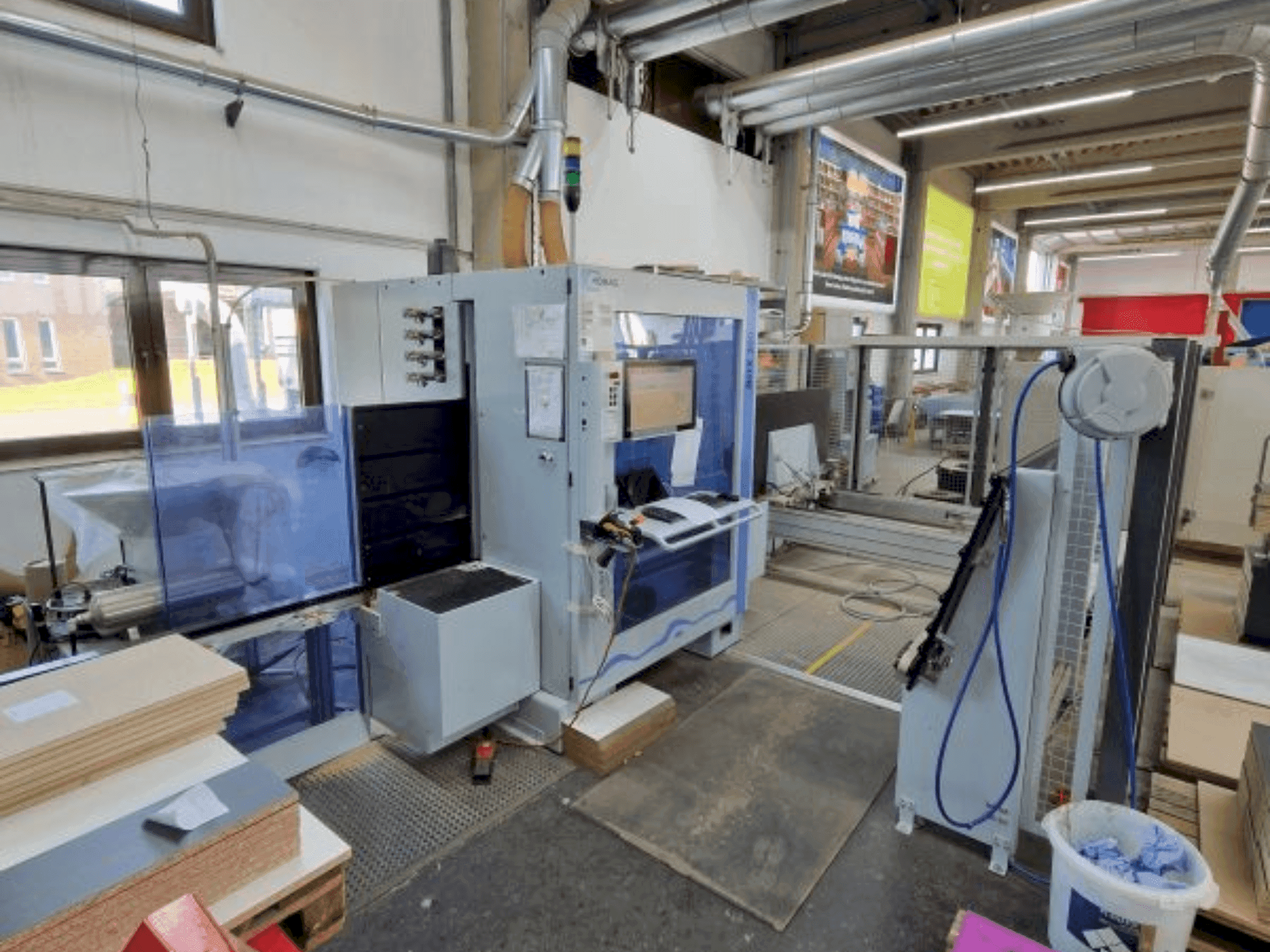 Вид станка HOMAG Optimat BHX200/D  спереди