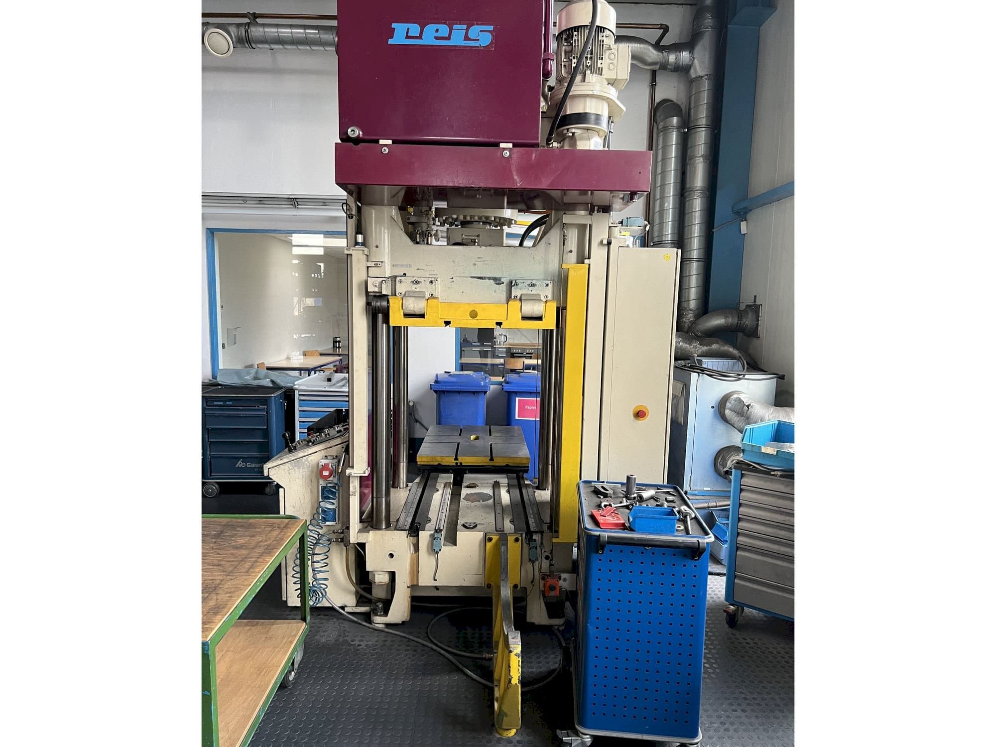 Вид станка Reis Tus 80-100 спереди