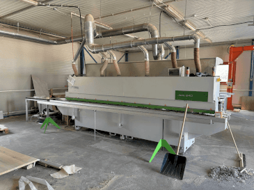 Вид станка BIESSE Jade 240 спереди