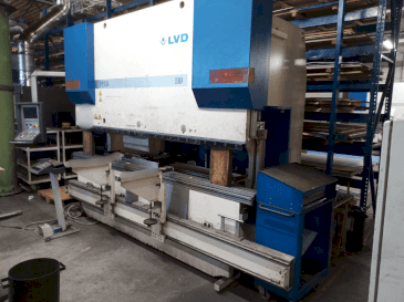 Вид станка LVD PPEB 110/30 спереди