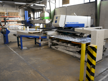 Вид станка TRUMPF Trumatic 500 спереди