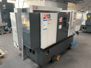Вид станка HAAS ST-15 спереди