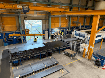 Вид станка TRUMPF TruLaser 8000 спереди