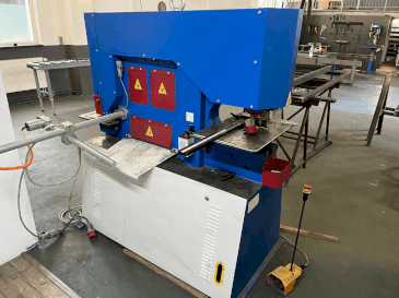 Вид станка Metallkraft HPS 65 DS спереди