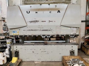 Вид станка Warcom UNICA30-100  спереди