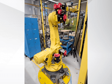 Вид станка FANUC R2000iB/165F спереди