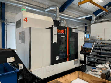 Вид станка Mazak VCN-530C спереди