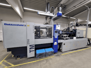 Вид станка Battenfeld TM 2700/2800  спереди