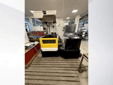 Вид станка FANUC Robocut alpha-C400iB спереди