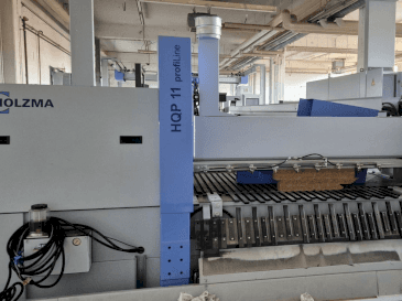 Вид станка HOLZMA PROFI HQP 11/16/56/L/X спереди