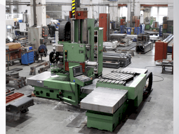 Вид станка TOS WFQ 80 CNC спереди