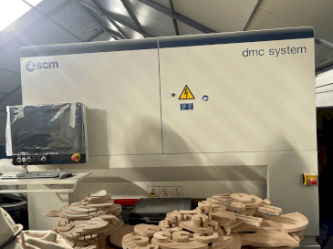Вид станка SCM DMC SYSTEM спереди