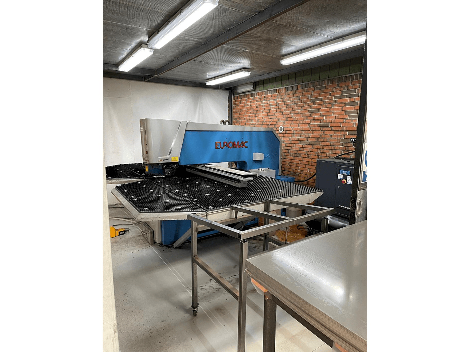 Вид станка Euromac ZX 1250/30 спереди