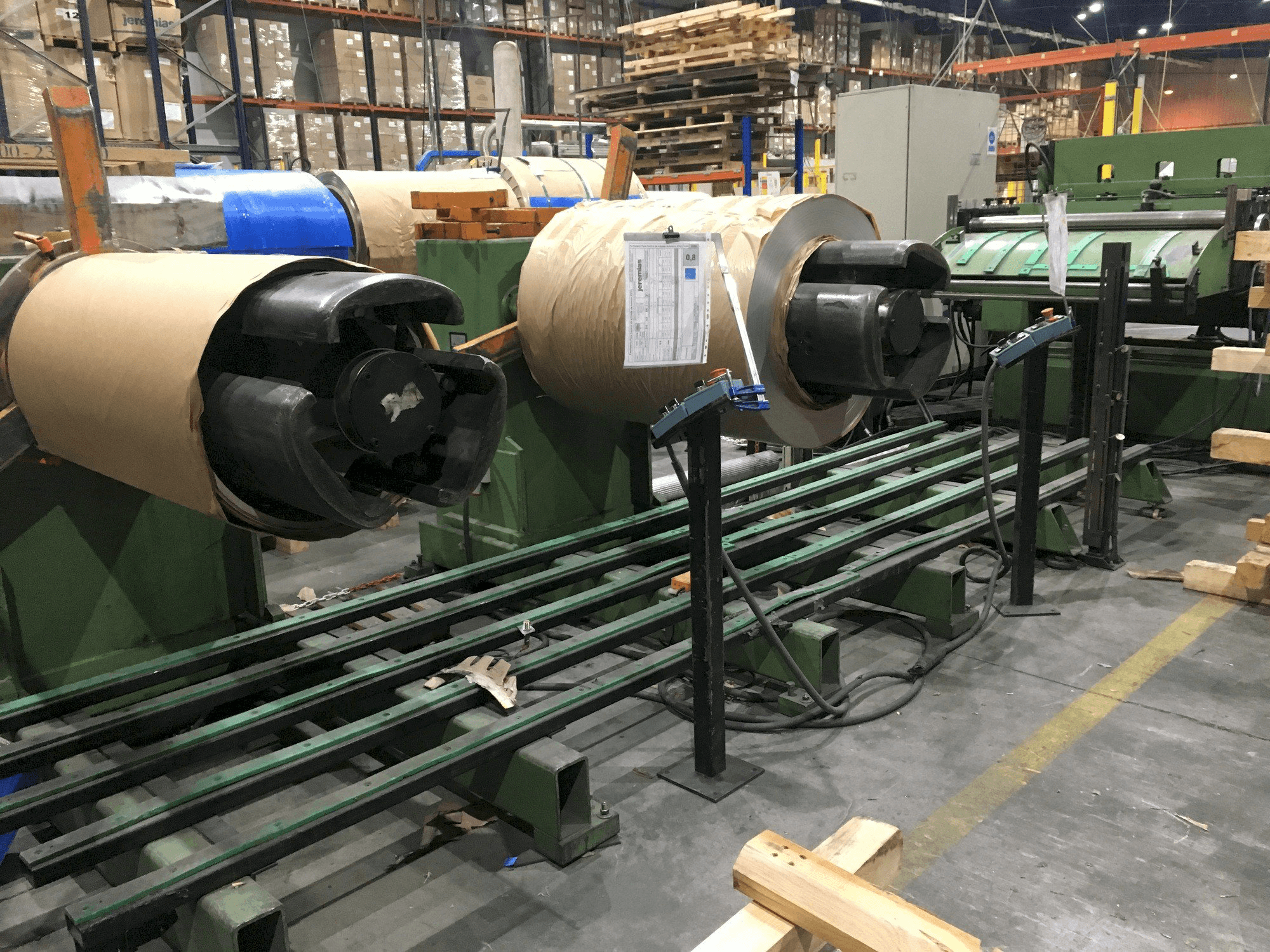 Front view of Alba GVHY1250 machine