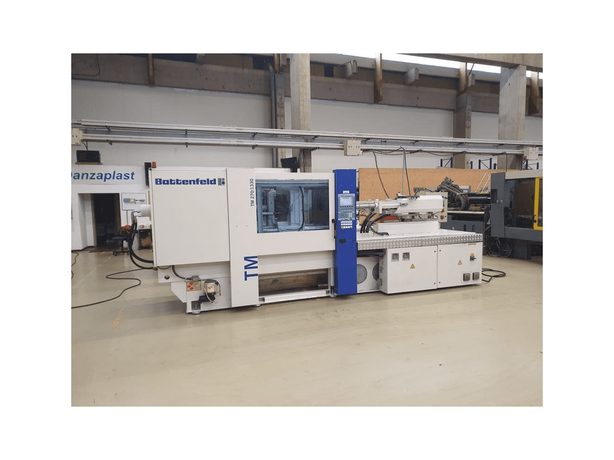 Вид станка Battenfeld TM 2700 / 1330 B4 спереди