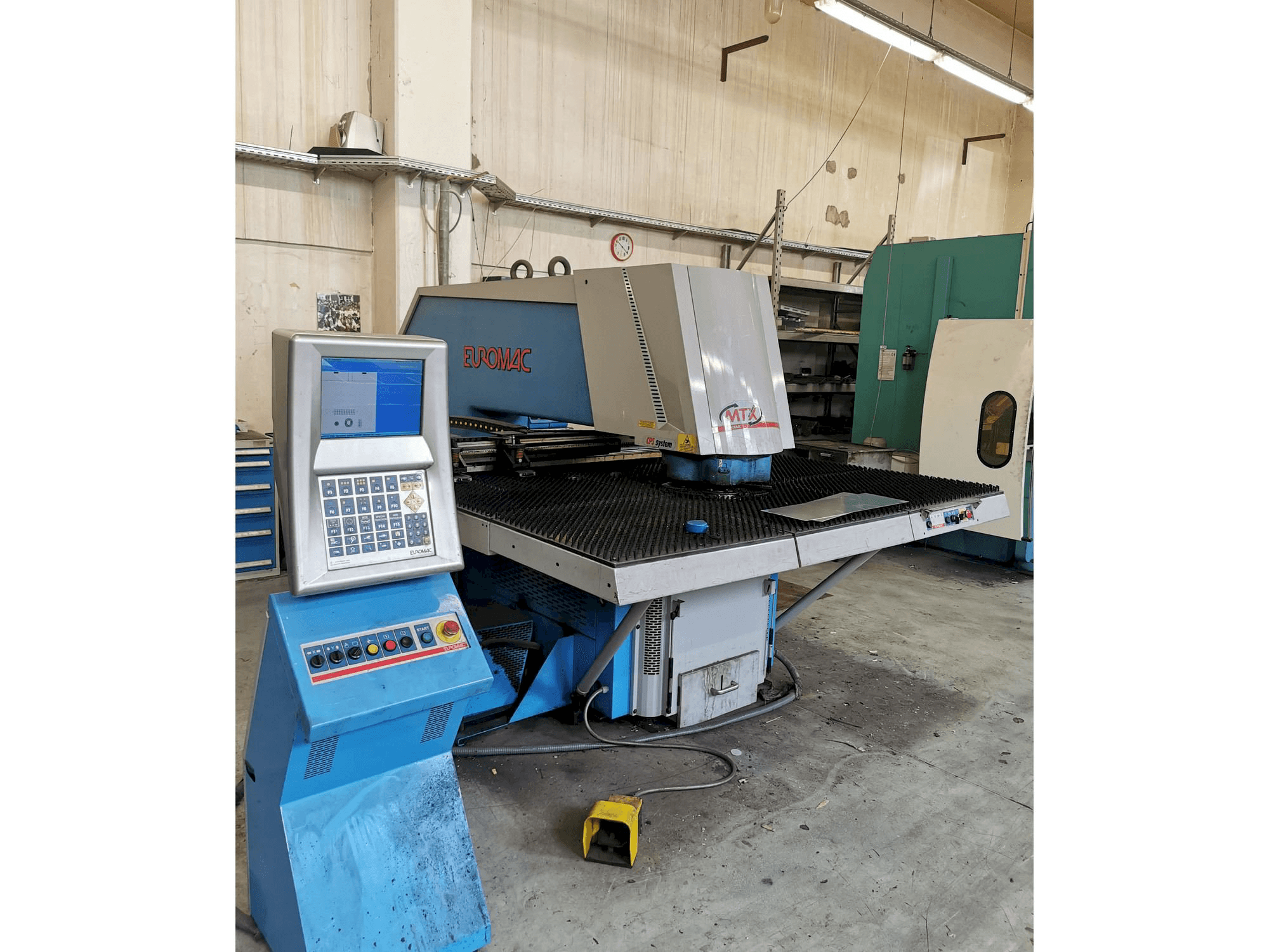 Вид станка с Euromac MTX INDEX правой стороны