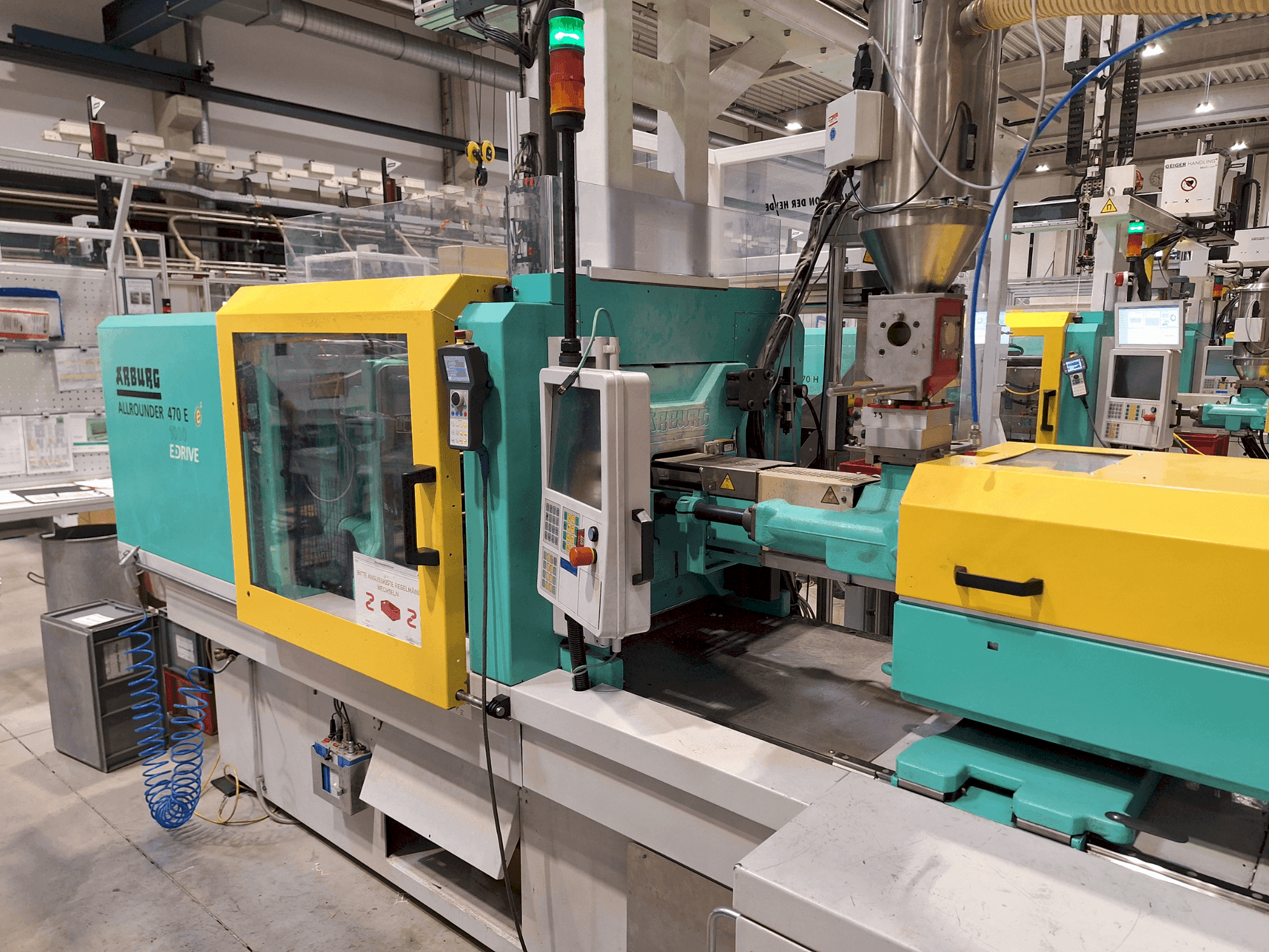 Вид станка Arburg 470 E 1000-700 (2011) спереди