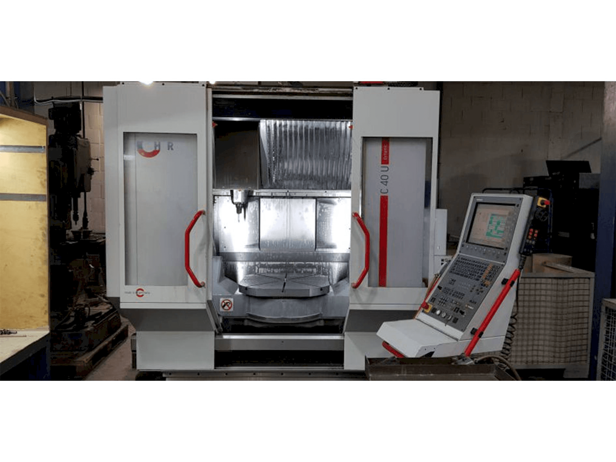 Вид станка HERMLE C40 U MT спереди