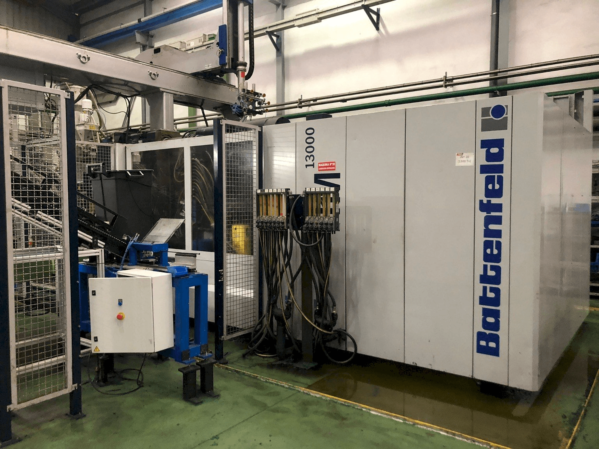 Вид станка Battenfeld HM 13000 спереди