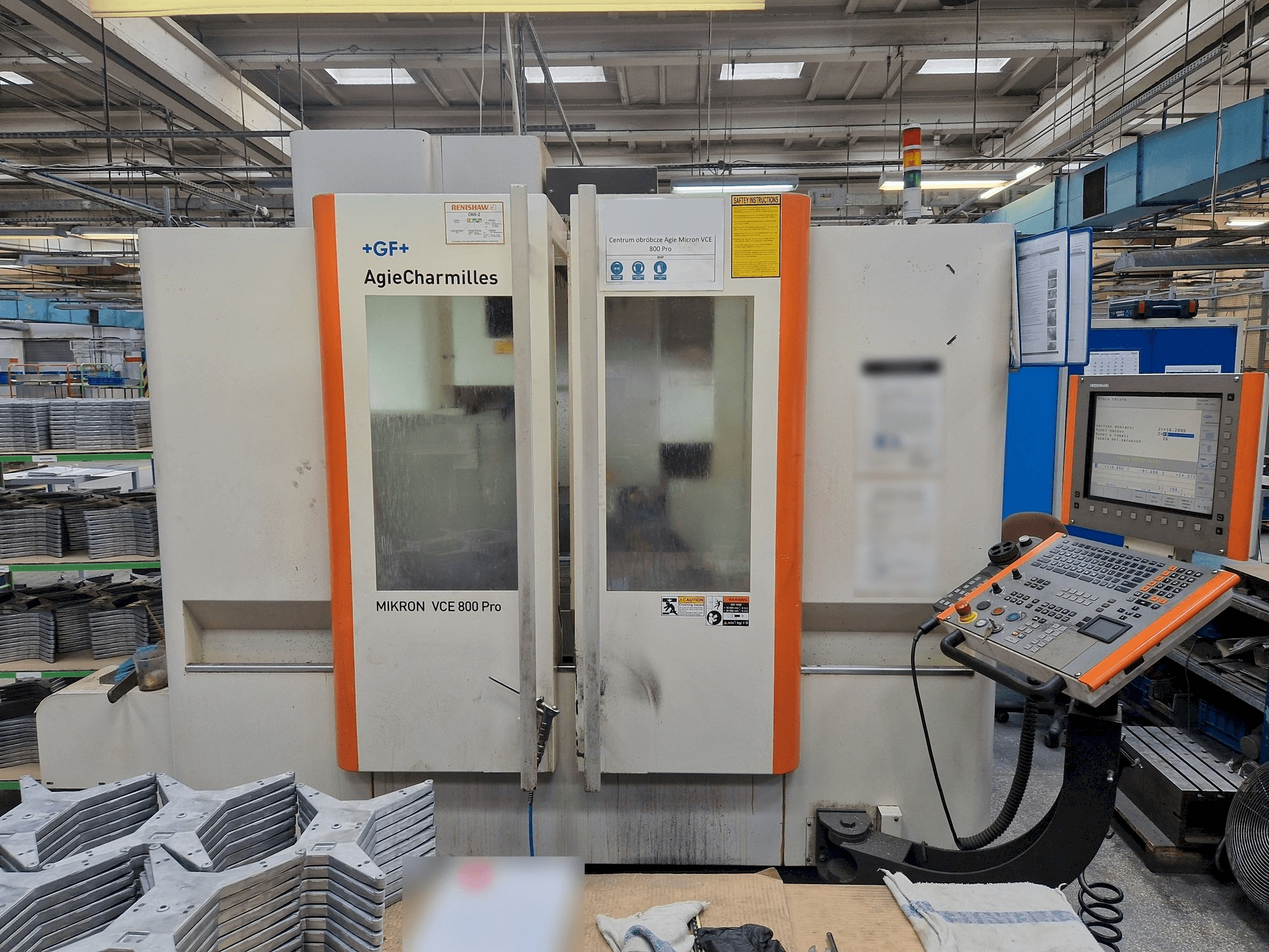 Вид станка AgieCharmilles MIKRON VCE 800 PRO спереди