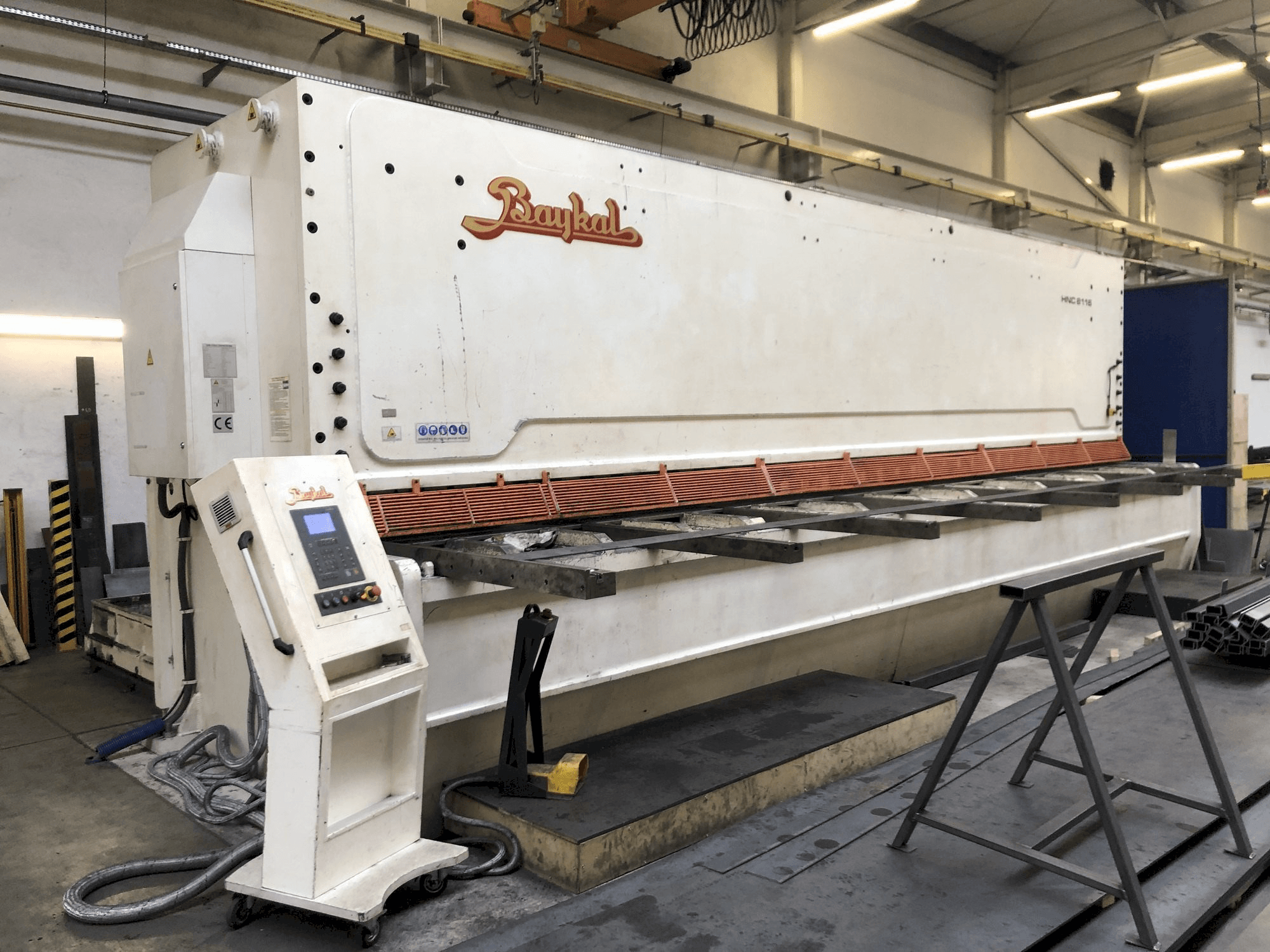 Вид станка Baykal HNC 8116 спереди