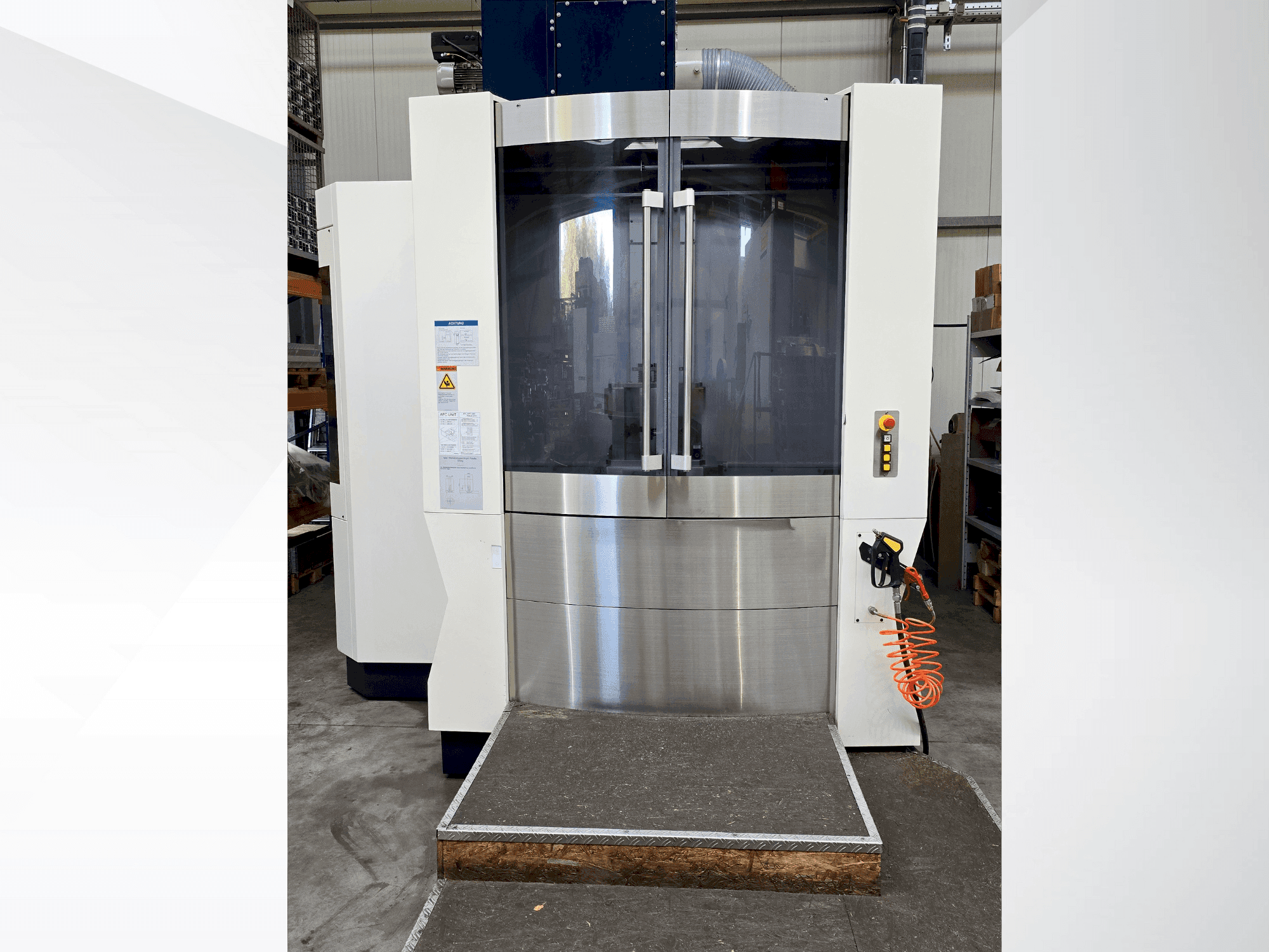 Вид станка Makino A61nx спереди