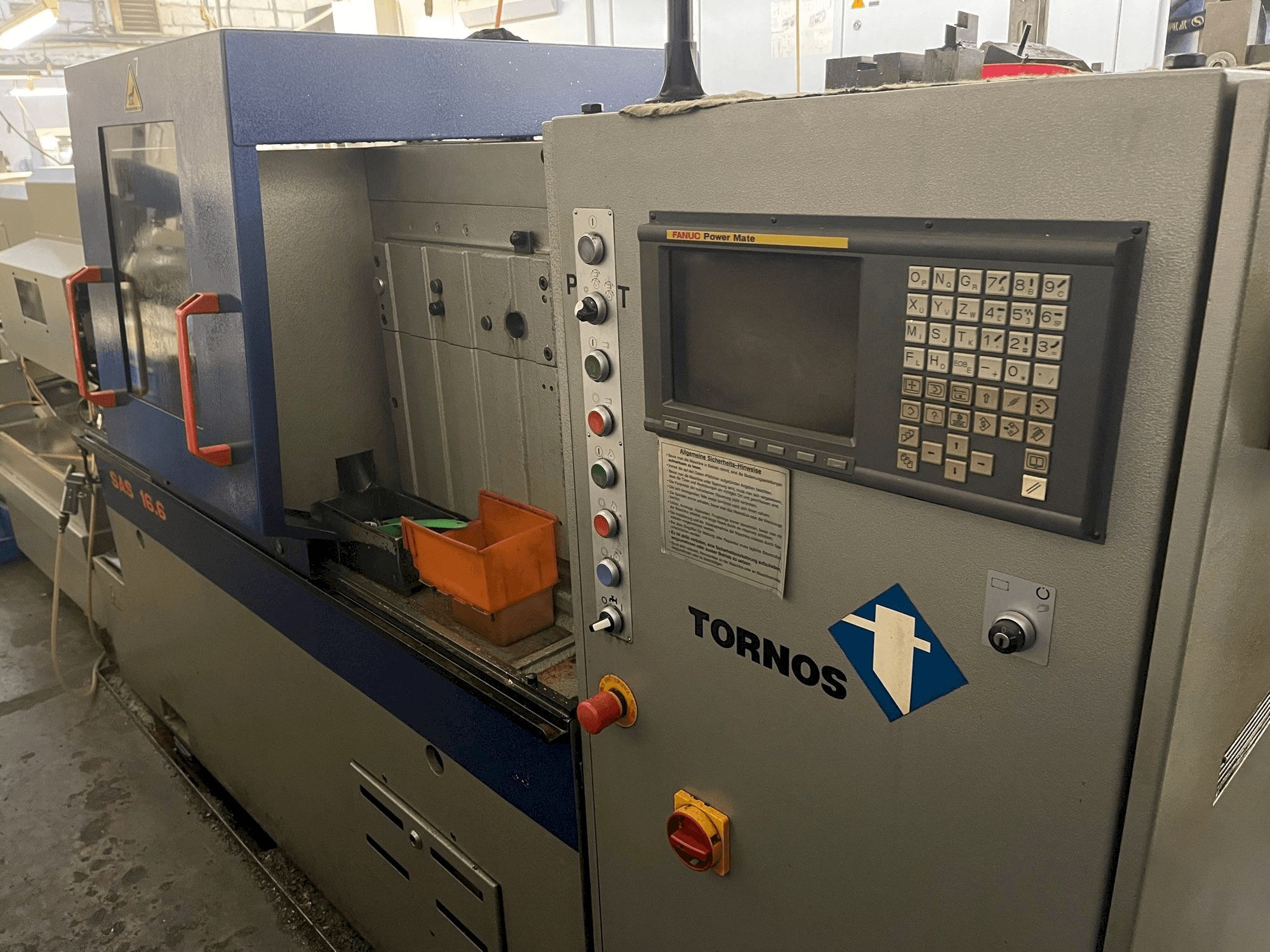 Вид станка TORNOS SAS 16.6 спереди