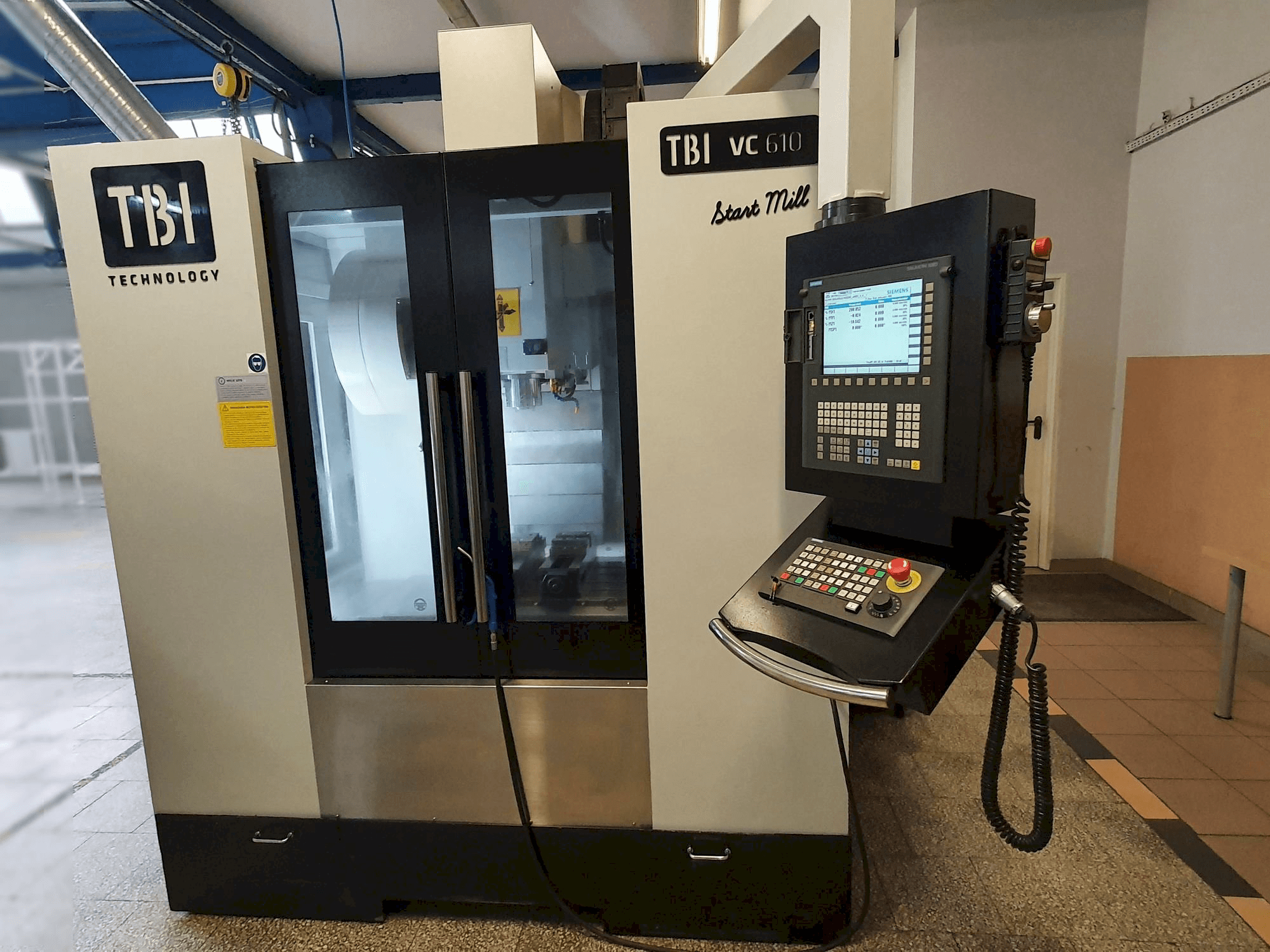 Вид станка TBI VC610 Start Mill спереди