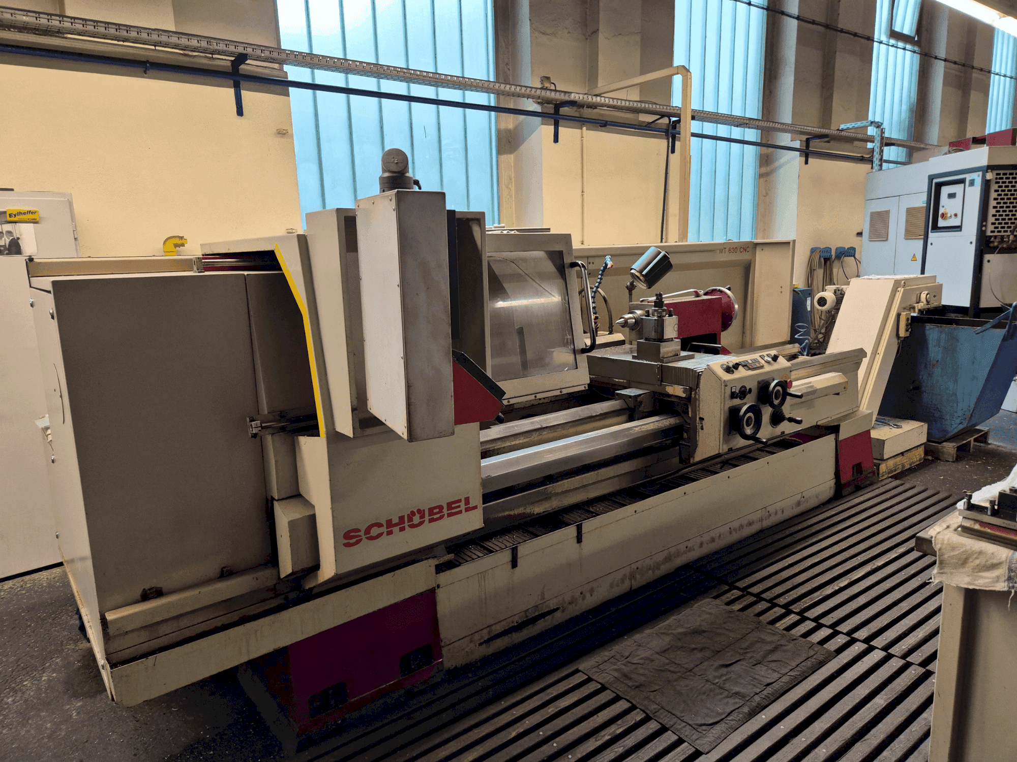 Вид станка SCHÜBEL MT 630 CNC спереди