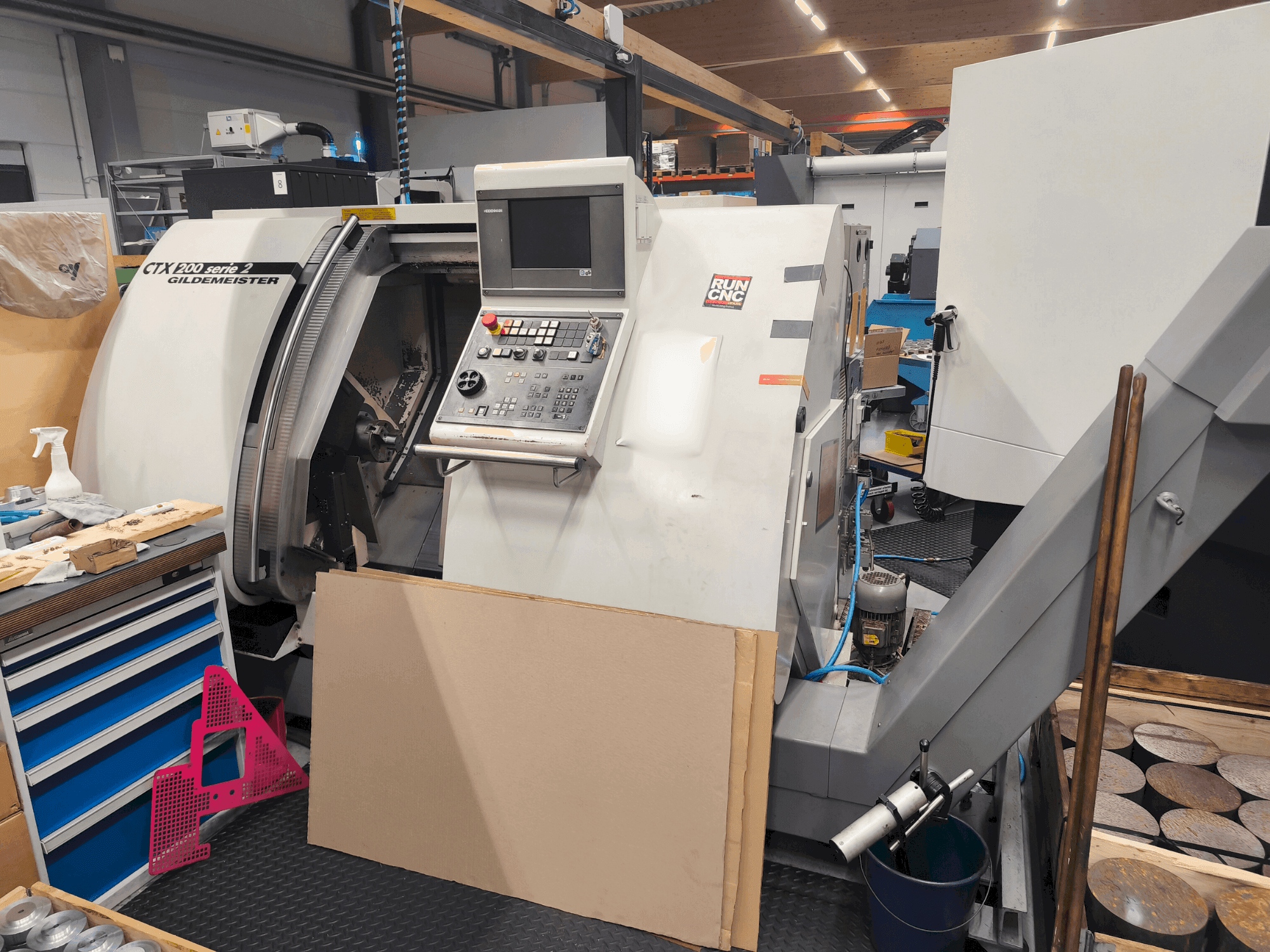 Вид станка Gildemeister CTX 200 Serie 2 спереди