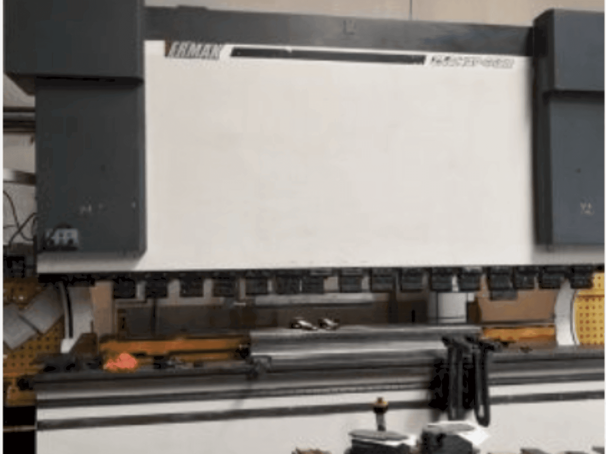 Вид станка ERMAK CNC HAP 4100x400 спереди