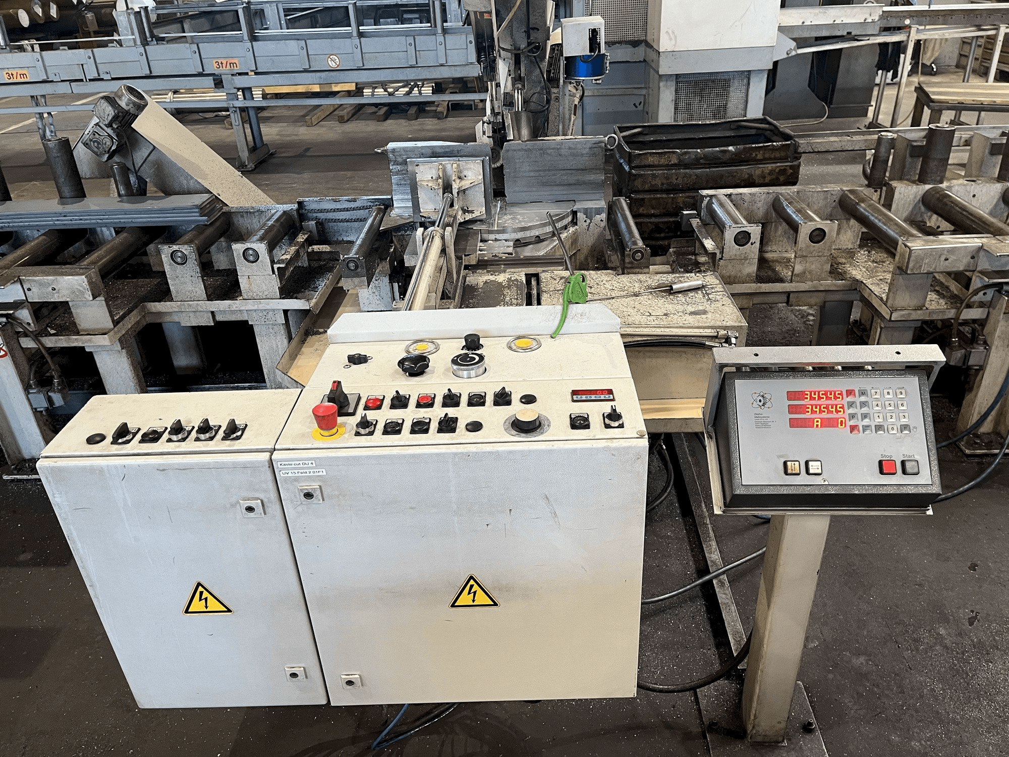 Вид станка KASTO cut DU 4 спереди