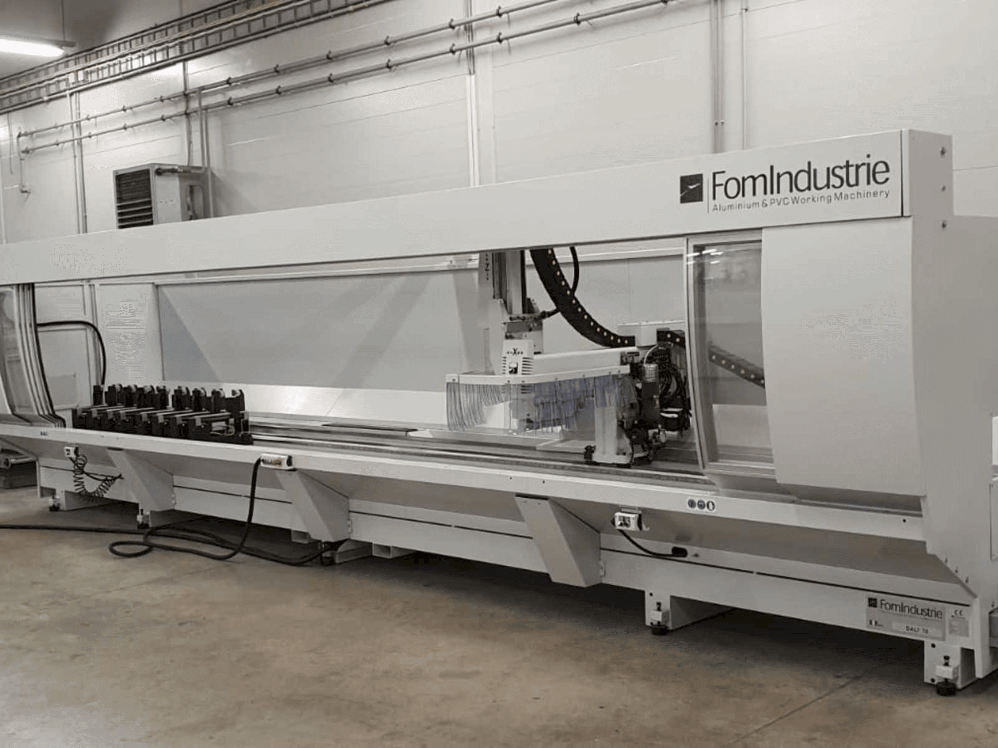 Вид станка FomIndustrie DALI 70 спереди