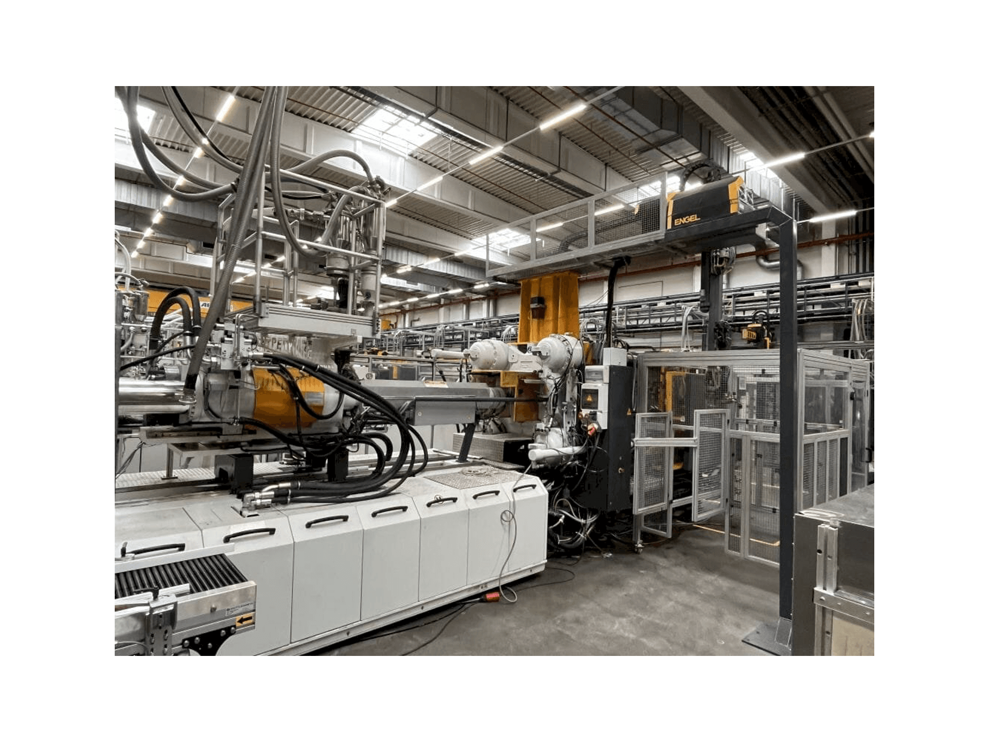 Вид станка Engel DUO 4550/650 спереди