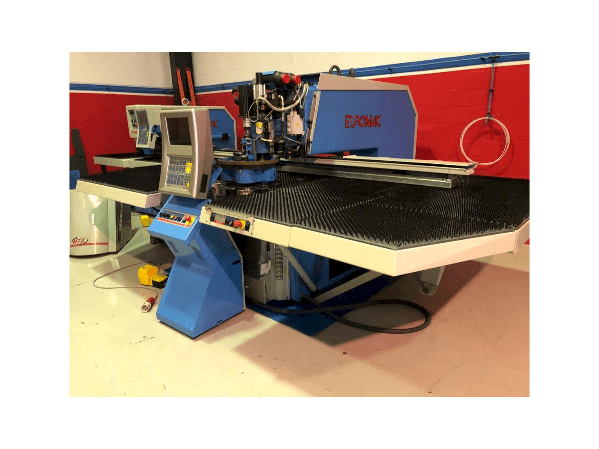 Вид станка Euromac MTX 1250-30-2000 AI спереди