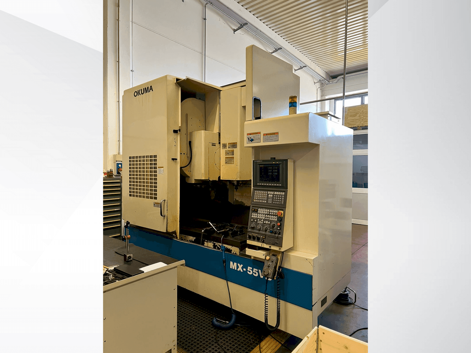 Вид станка Okuma MX-55VB спереди
