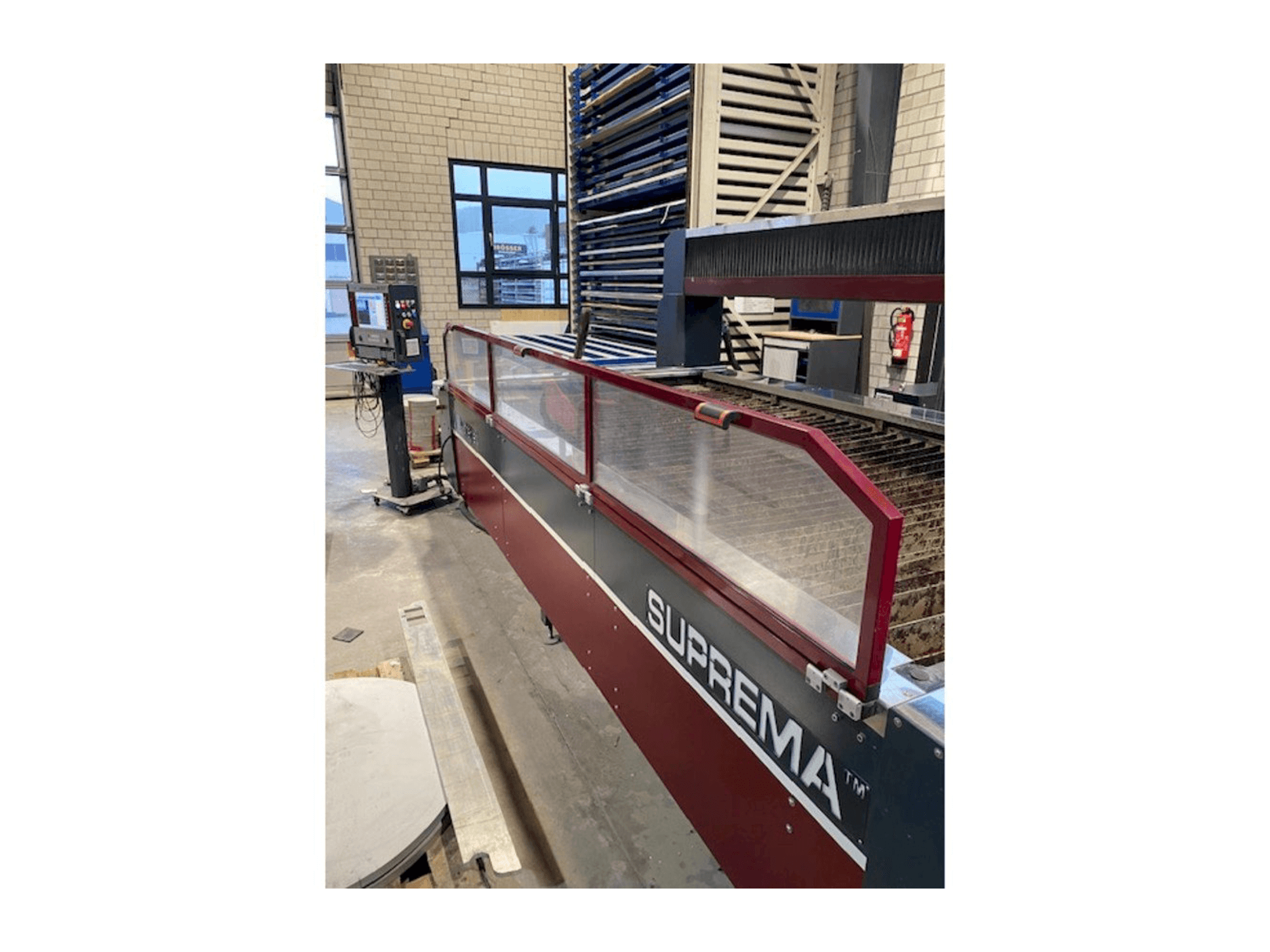 Вид станка Waterjet Italy Suprem спереди