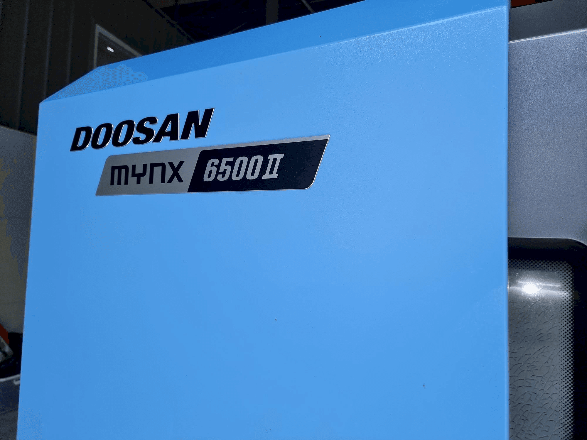 Вид станка Doosan MYNX 6500Ⅱ спереди