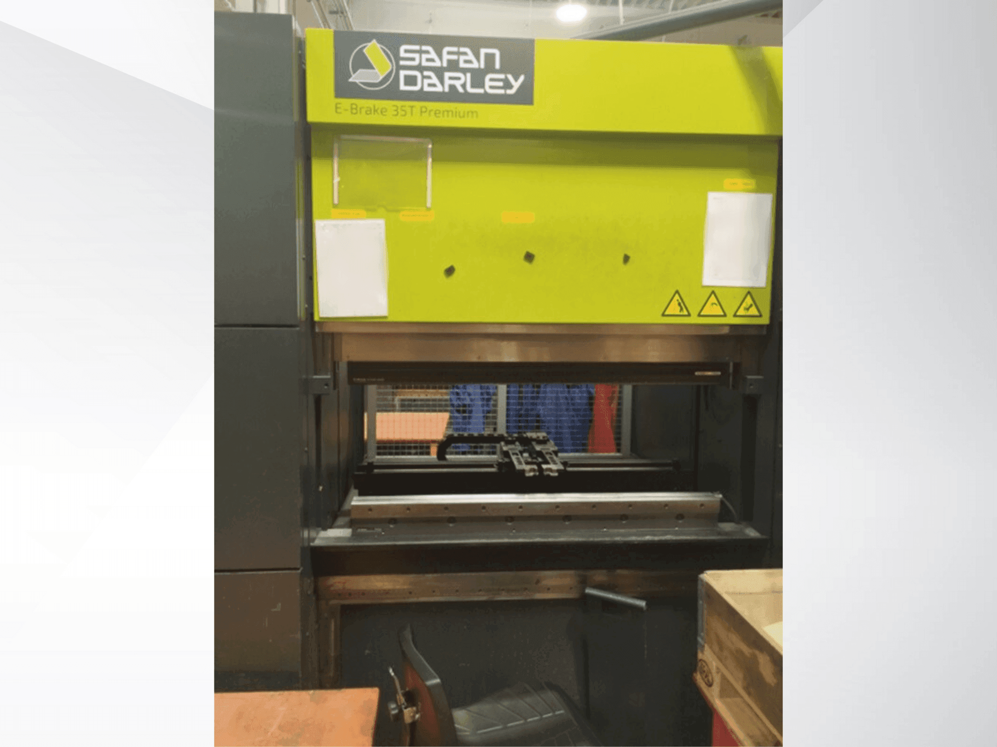 Вид станка Safan SAFAN DARLEY E-brake Premium 35-1250 спереди