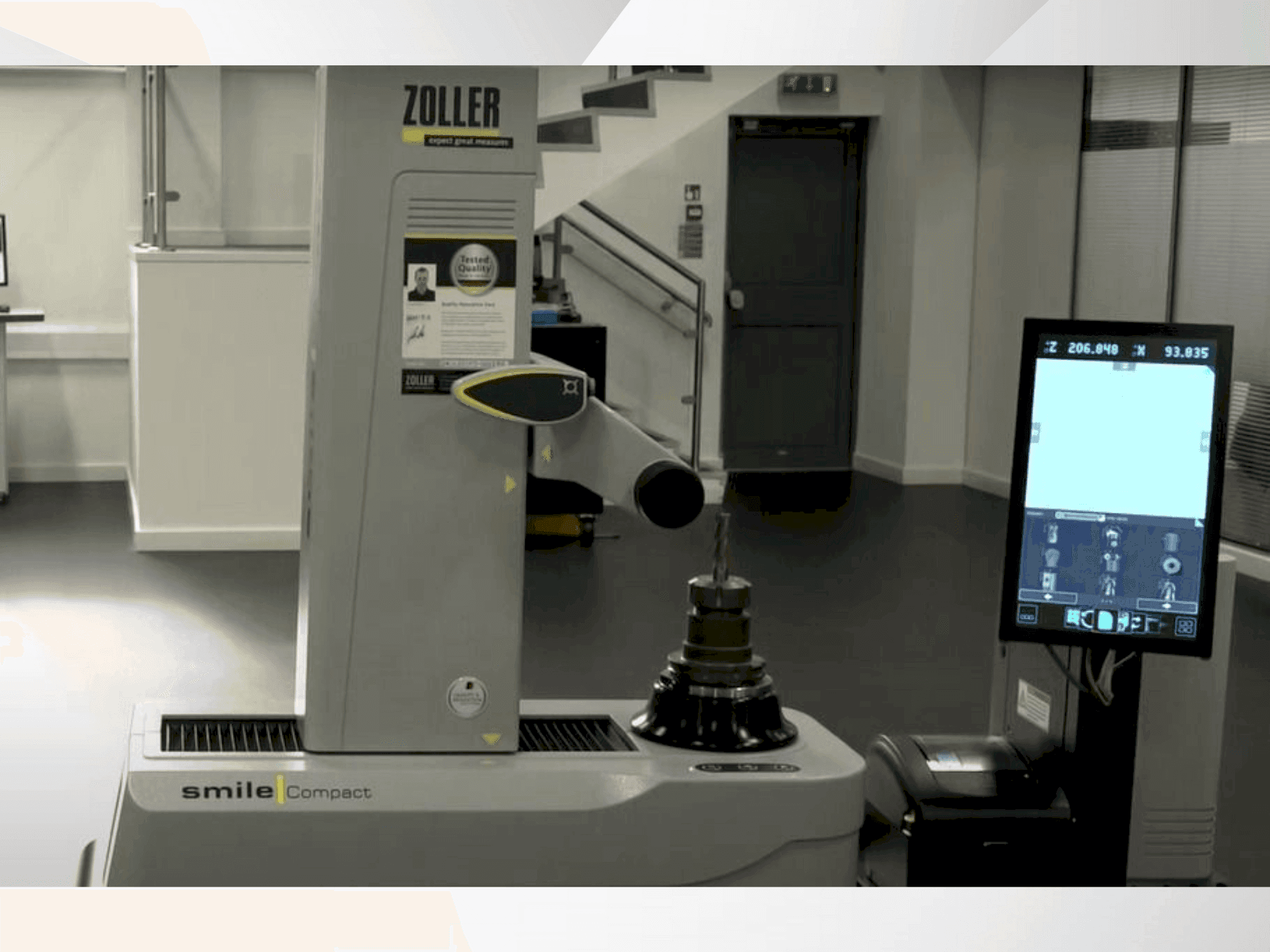Вид станка Zoller Smile Pilot 4.0 спереди
