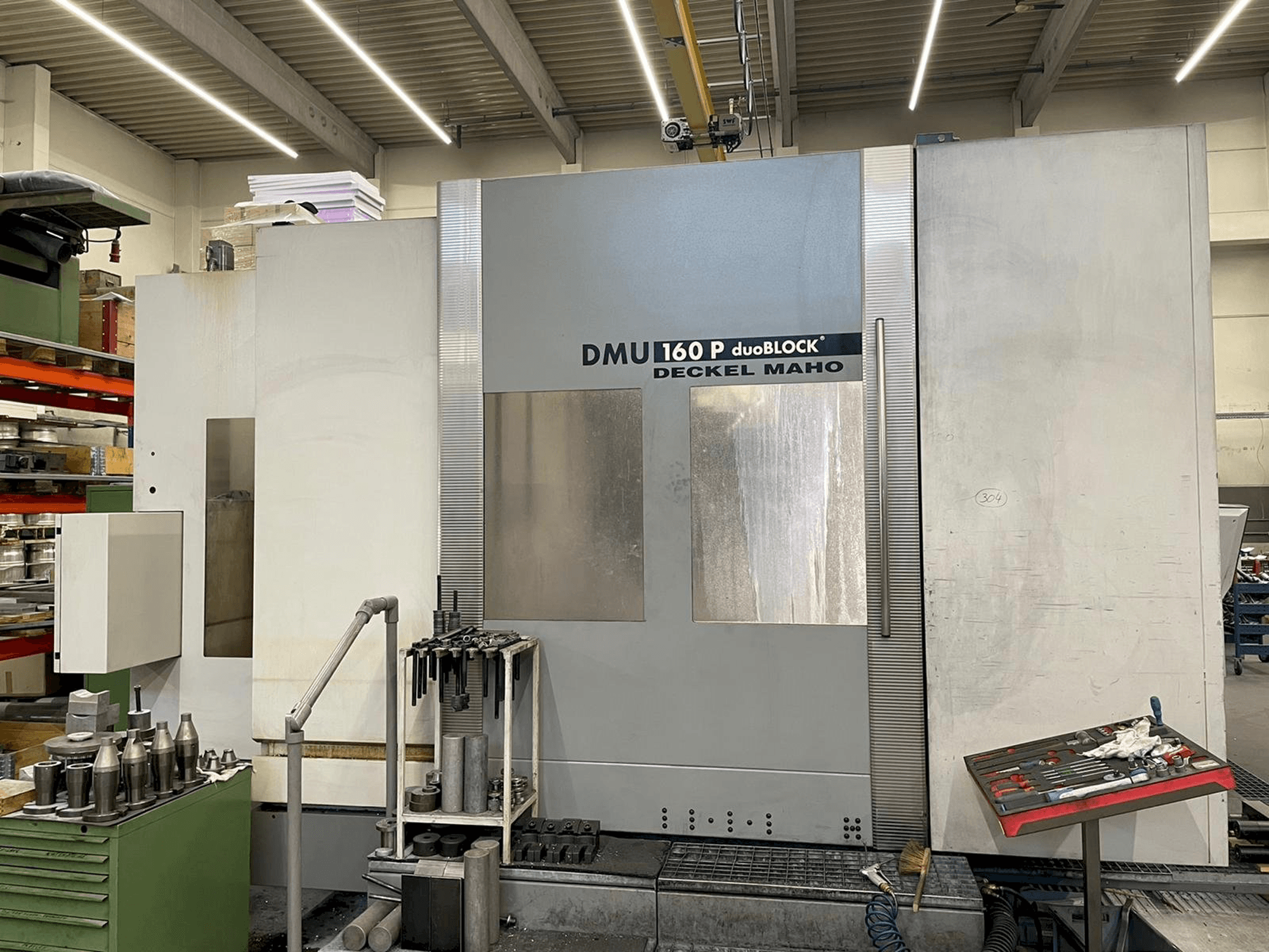Вид станка DECKEL MAHO DMU 160 P duoBLOCK спереди