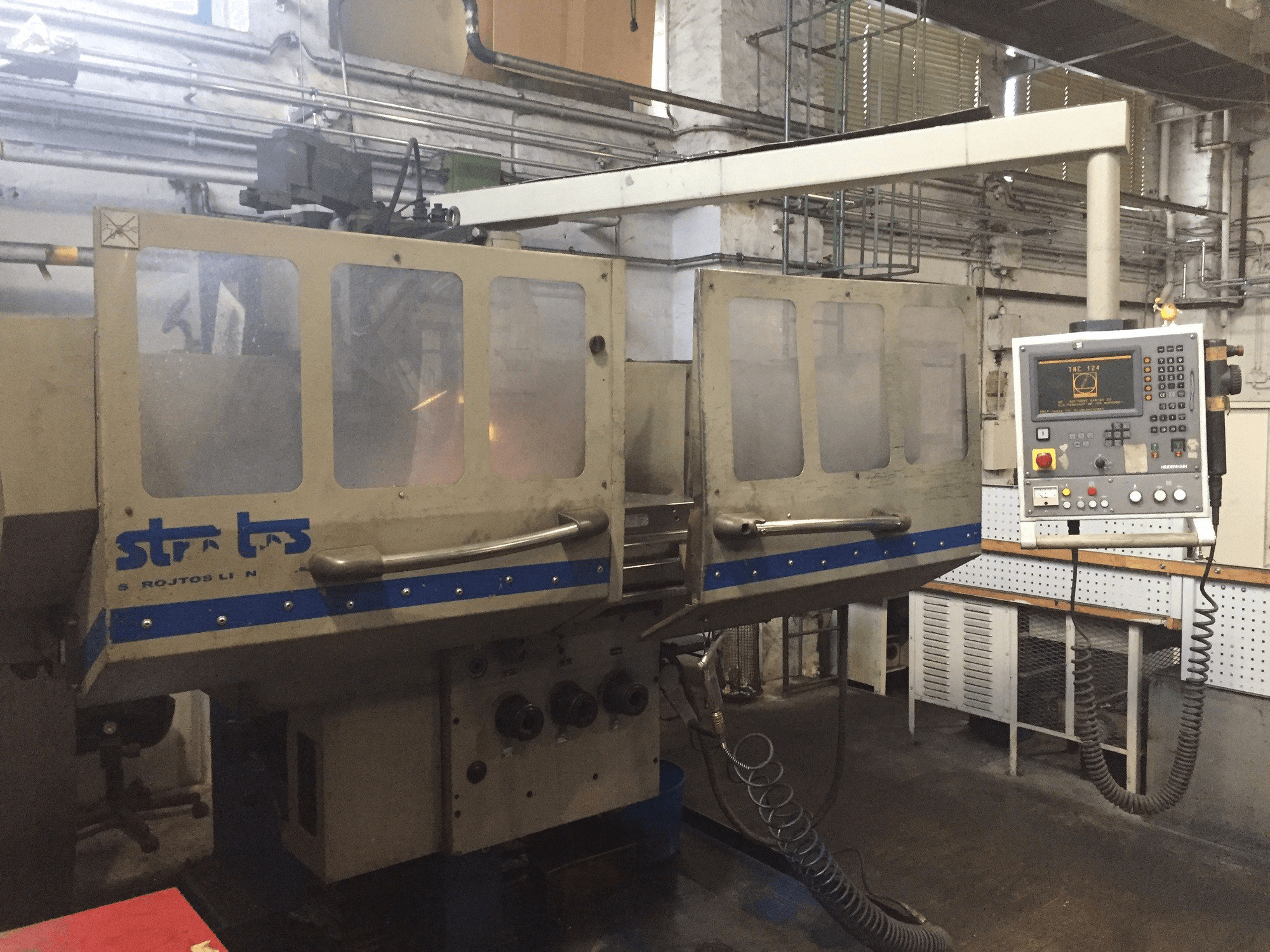 Вид станка Strojtos FGS 63 NCP спереди