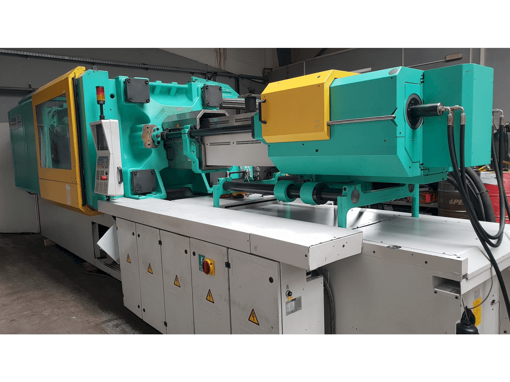 Вид станка Arburg Multilift H 720 - 3200 - 1300 спереди