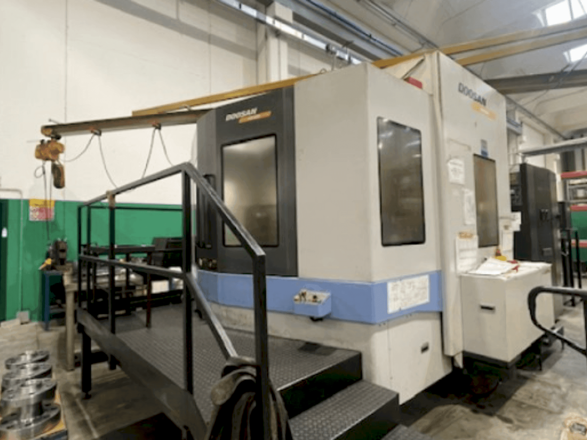 Вид станка DOOSAN HM 800 (2008) спереди