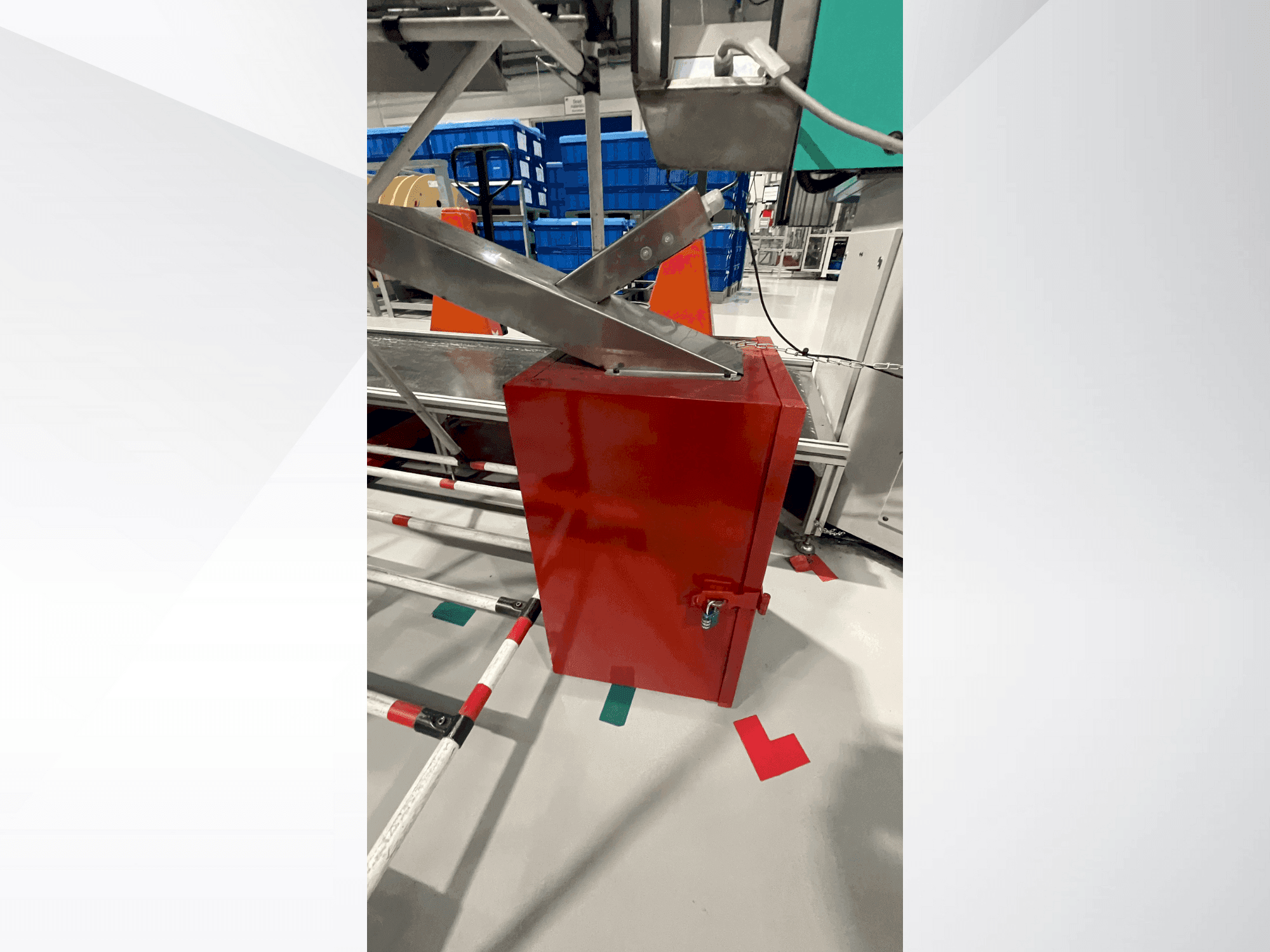 Вид станка Arburg Allrounder 1500 T 2000-400 спереди