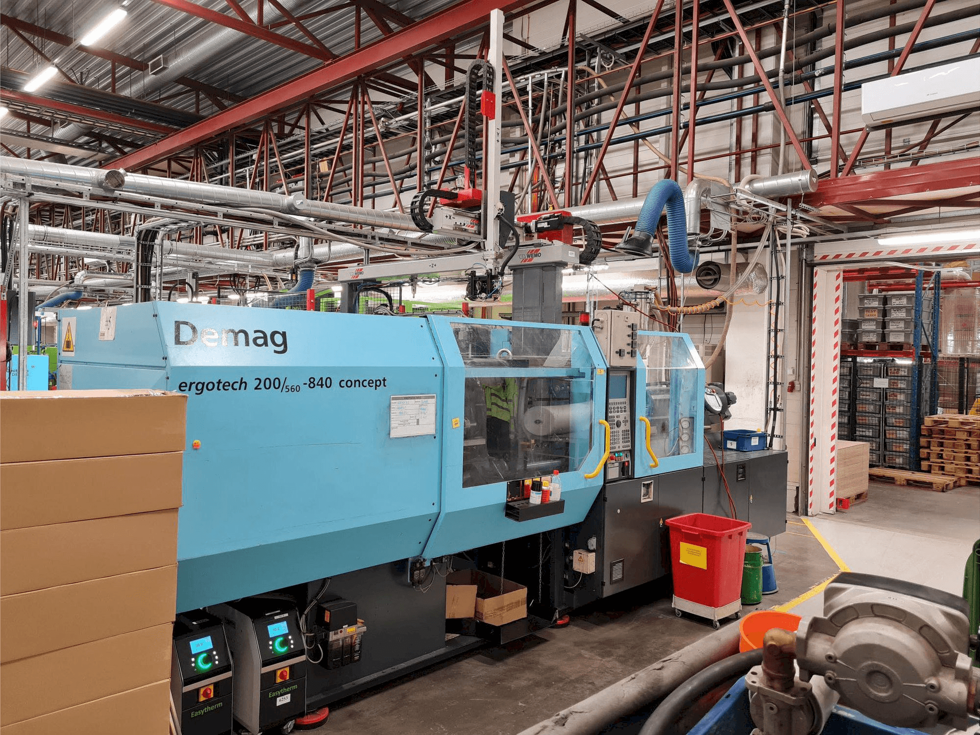 Вид станка DEMAG Ergotech 200/560-840 concept спереди