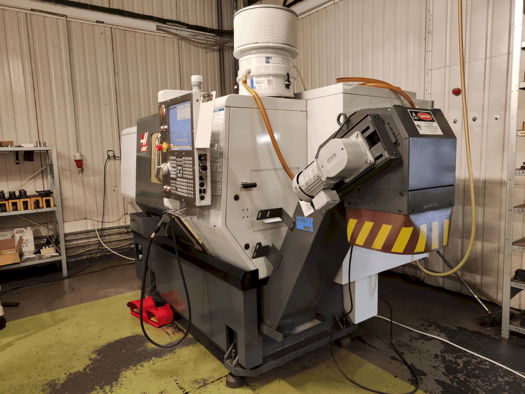 Вид станка HAAS ST-10 спереди