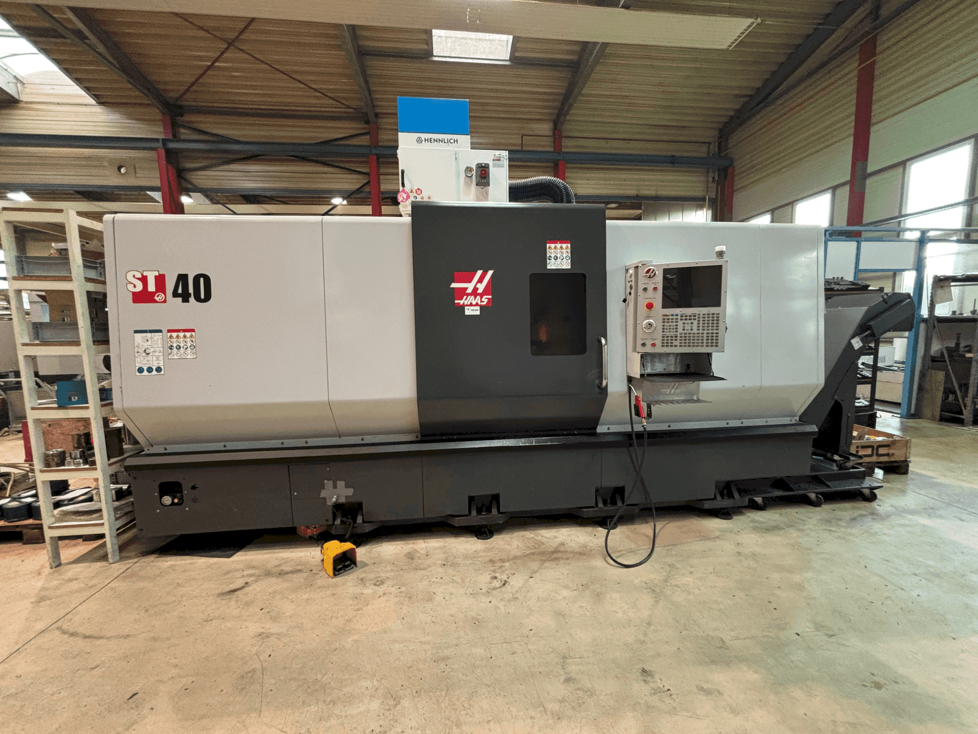 Вид станка HAAS ST-40 спереди