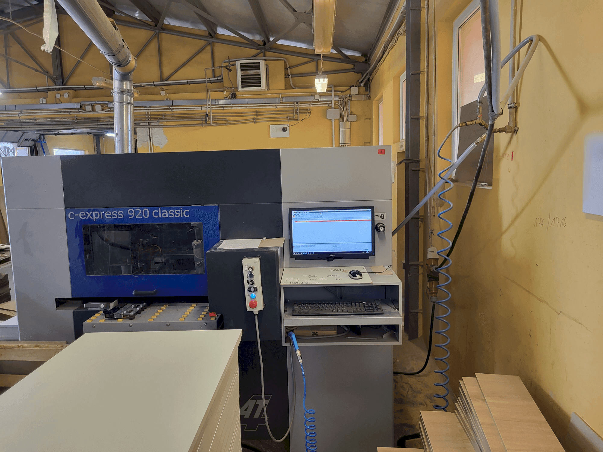 Вид станка FELDER FORMAT 4 C-Express Classic спереди