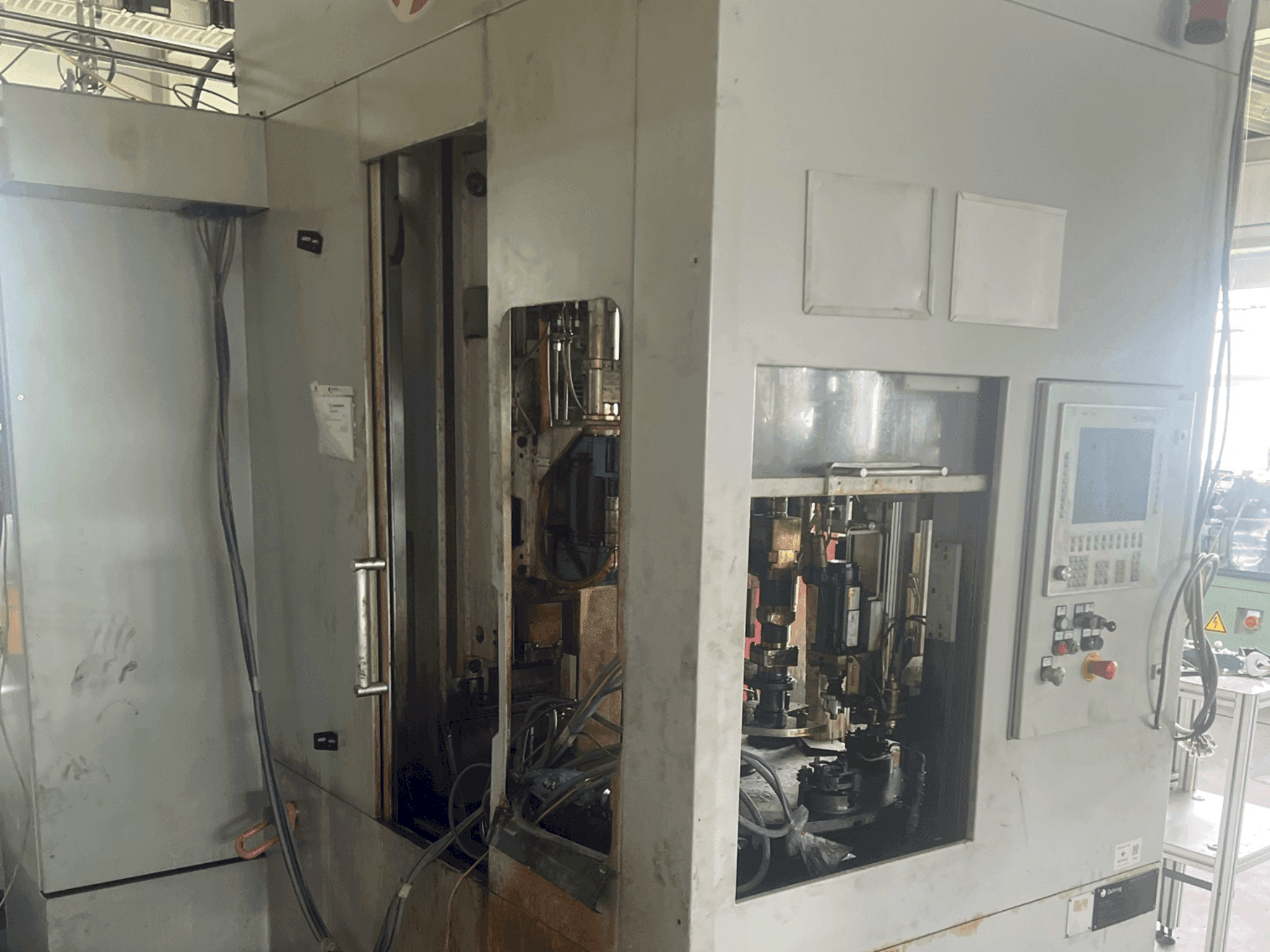 Вид станка GEHRING L2-630 (2013) справа